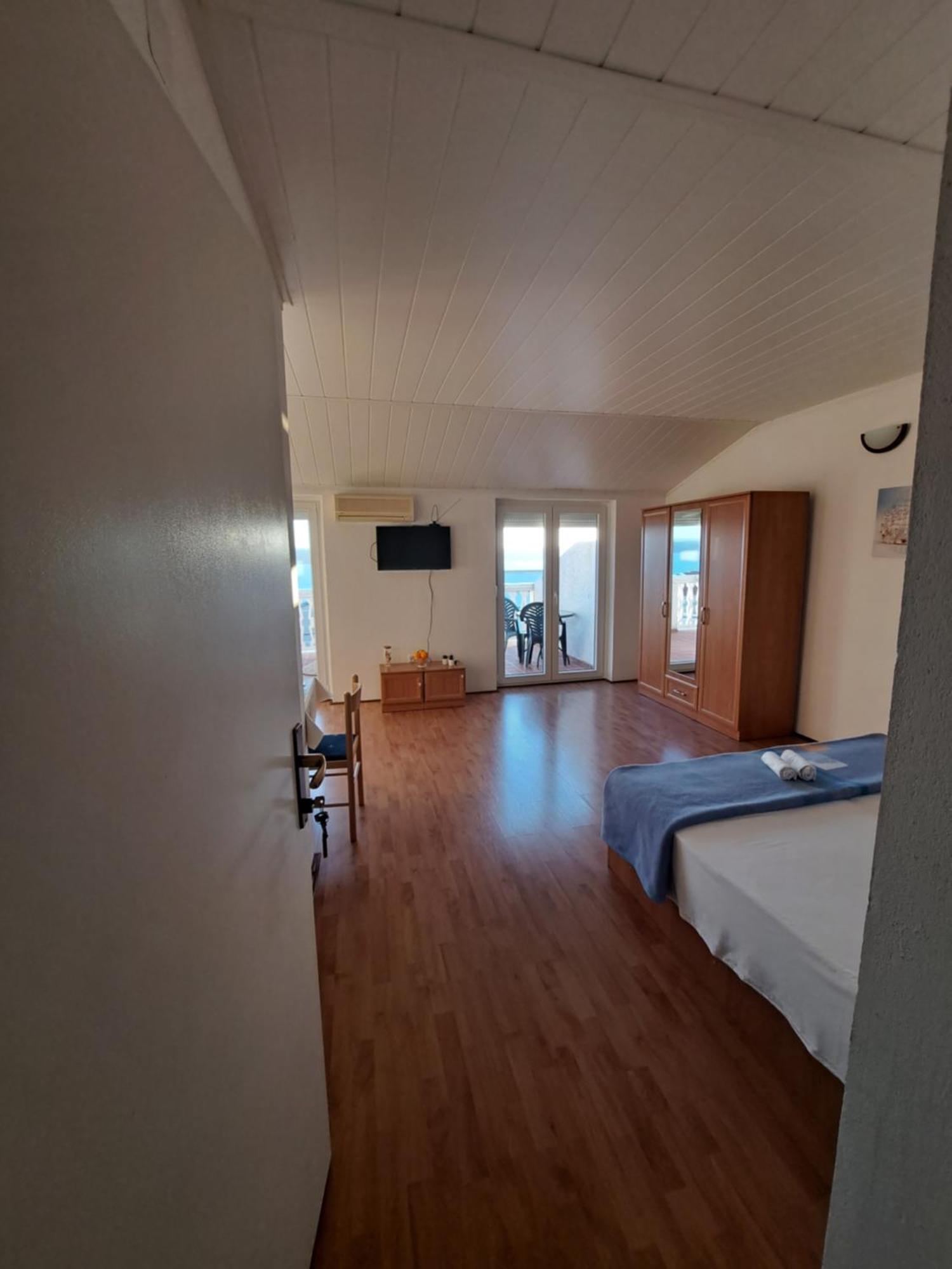 Apartments Maruna Maslenica Extérieur photo